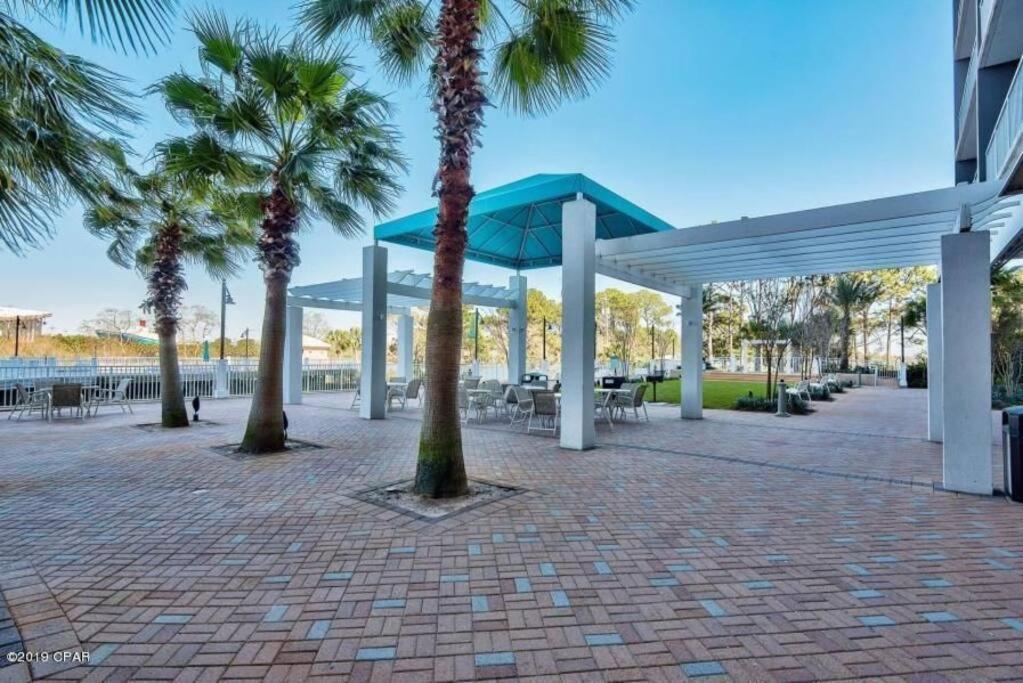 Cozy & Spacious Lake Town Accommodates 6 Apartment Panama City Beach