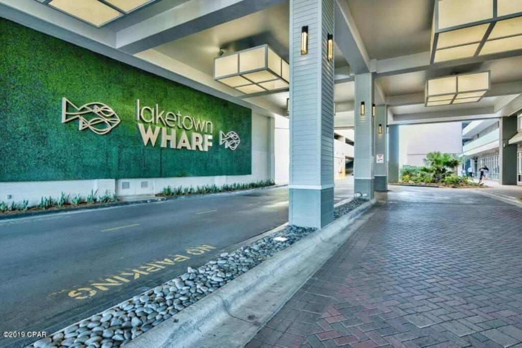 Cozy & Spacious Lake Town Accommodates 6 Apartment Panama City Beach